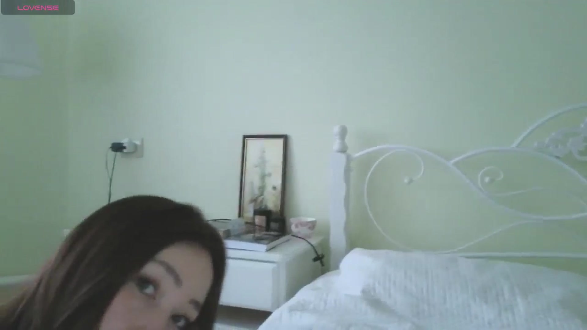 Gallery image thumbnail from DamnGooood's myfreecams stream on, 12/10/2024, 10:09 image 7 of 20