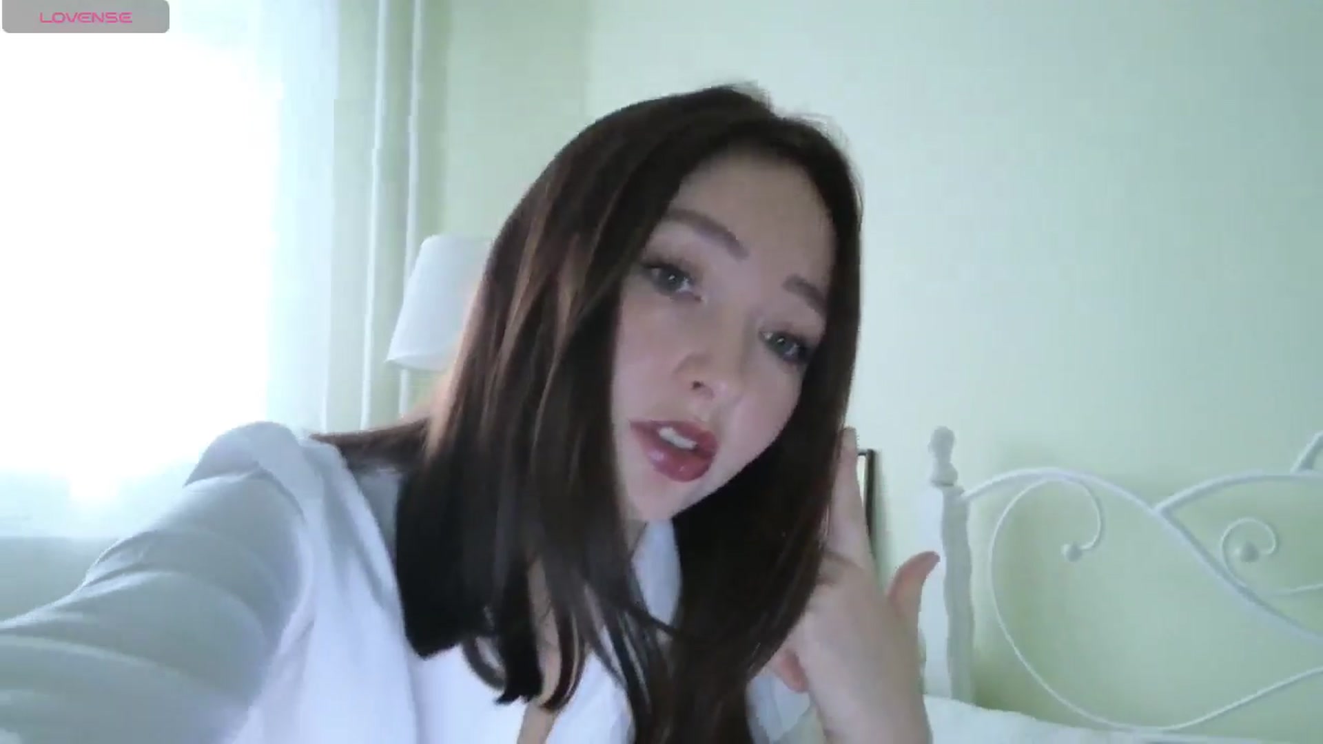 Gallery image thumbnail from DamnGooood's myfreecams stream on, 12/10/2024, 10:09 image 2 of 20