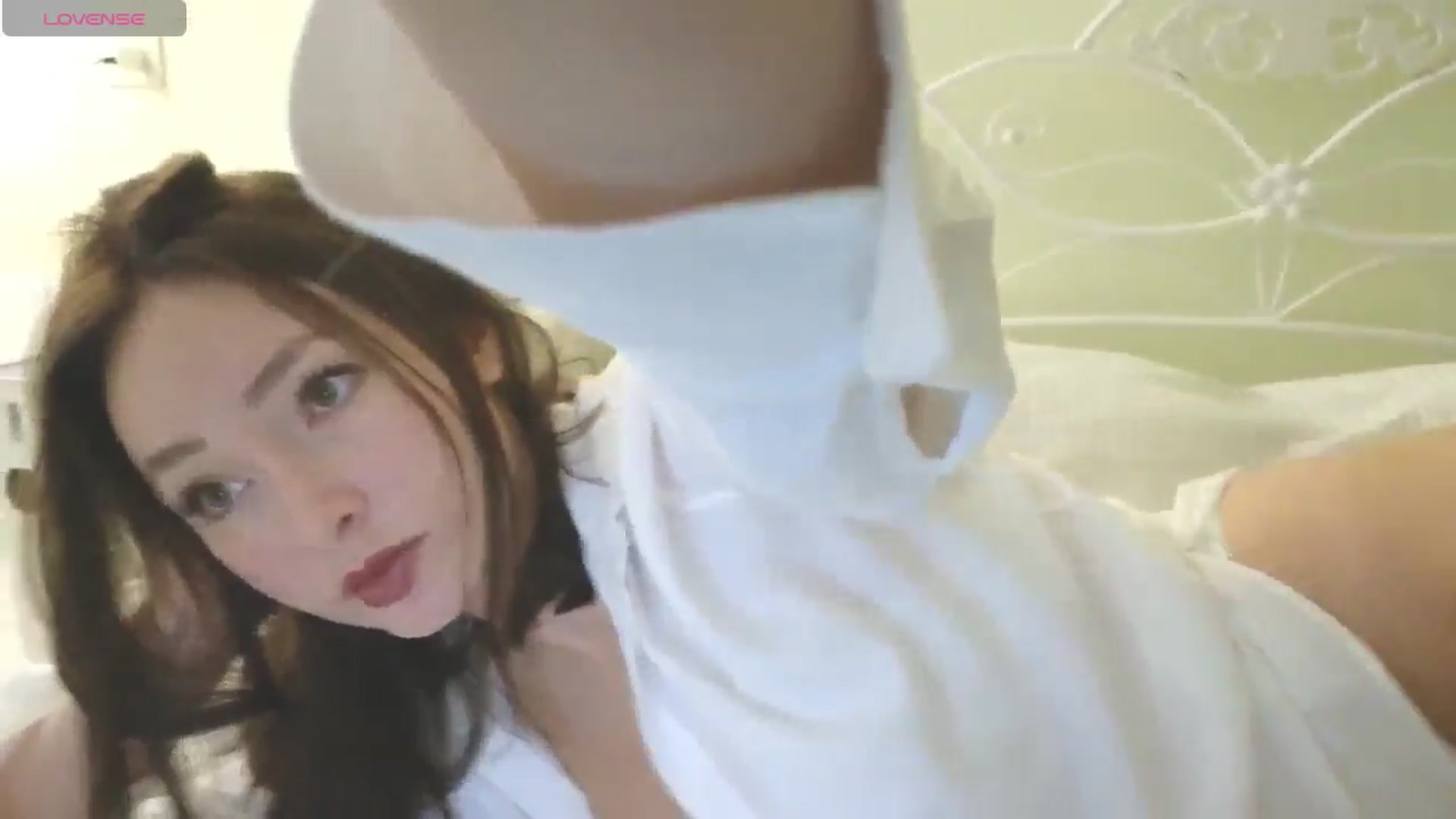 Gallery image thumbnail from DamnGooood's myfreecams stream on, 12/10/2024, 10:09 image 13 of 20