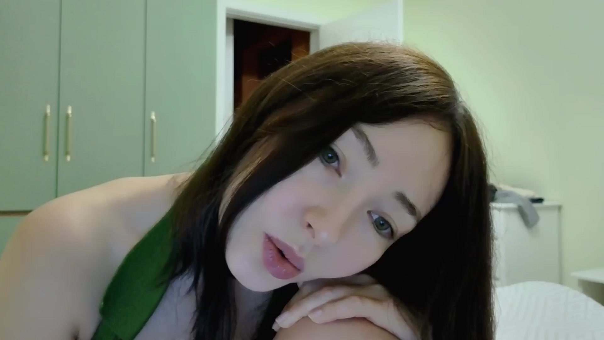 Gallery image thumbnail from DamnGooood's myfreecams stream on, 04/12/2025, 15:18 image 15 of 20
