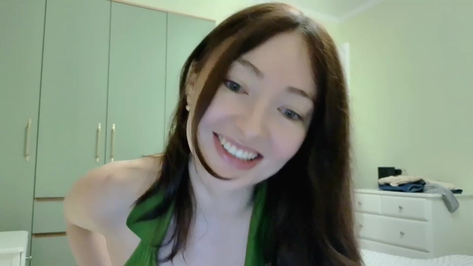 Gallery image thumbnail from DamnGooood's myfreecams stream on, 04/12/2025, 15:18 image 13 of 20
