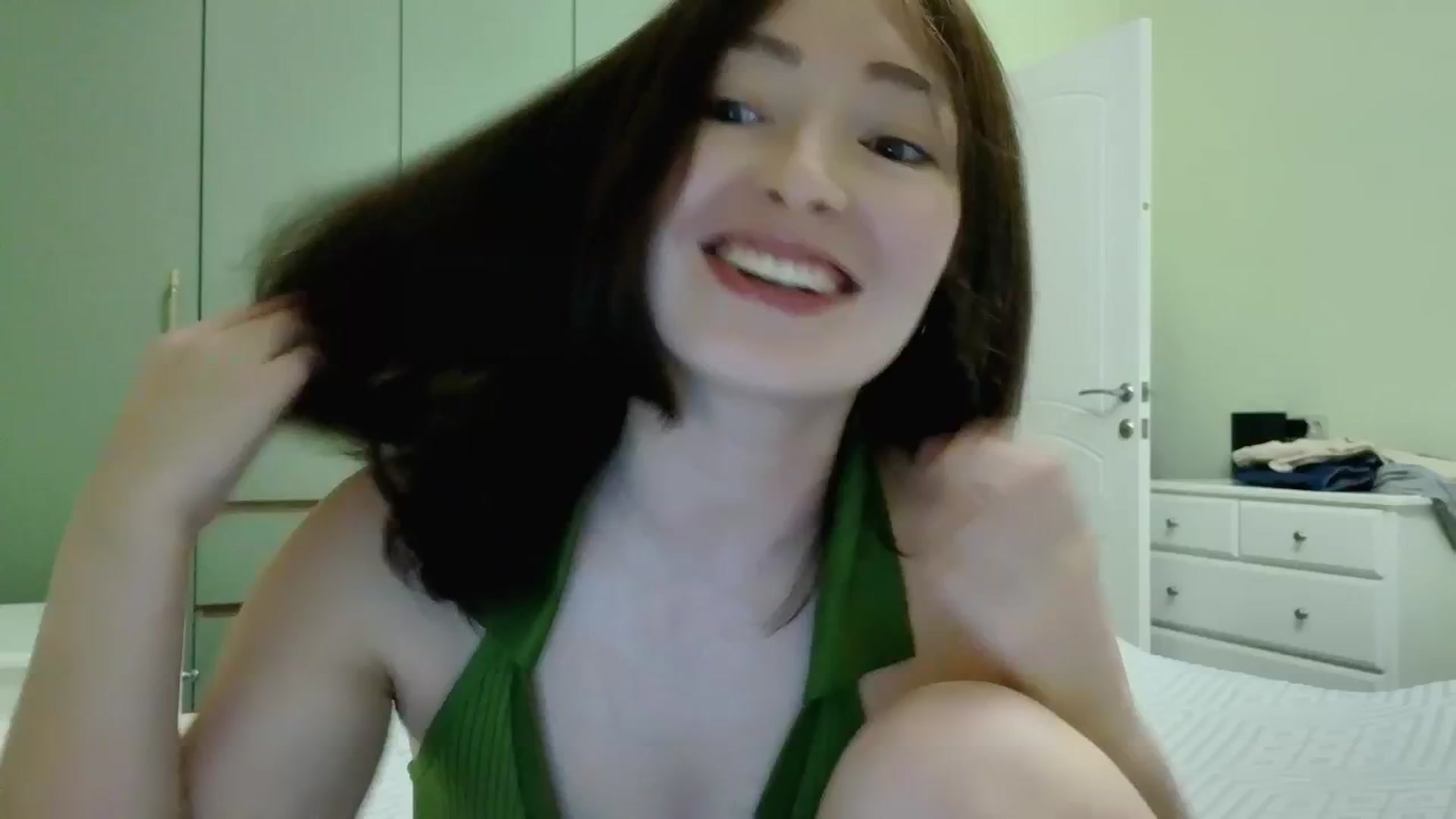 Gallery image thumbnail from DamnGooood's myfreecams stream on, 04/12/2025, 15:18 image 14 of 20
