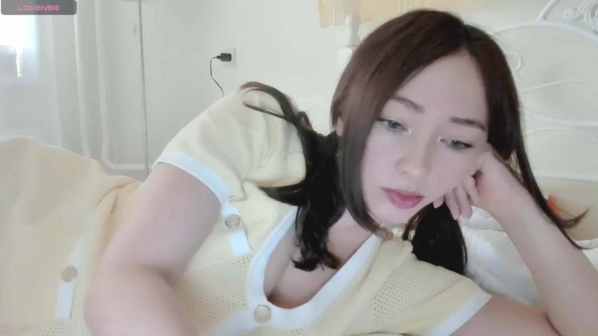 Gallery image thumbnail from DamnGooood's myfreecams stream on, 04/17/2025, 04:41 image 17 of 20