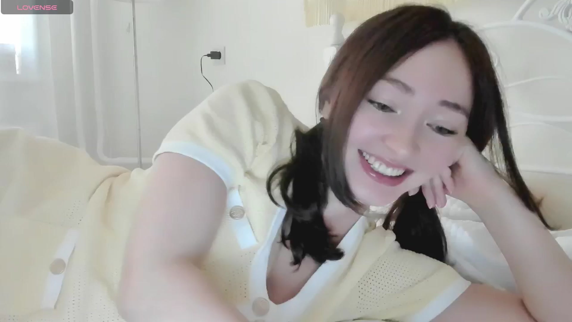 Gallery image thumbnail from DamnGooood's myfreecams stream on, 04/17/2025, 04:41 image 16 of 20