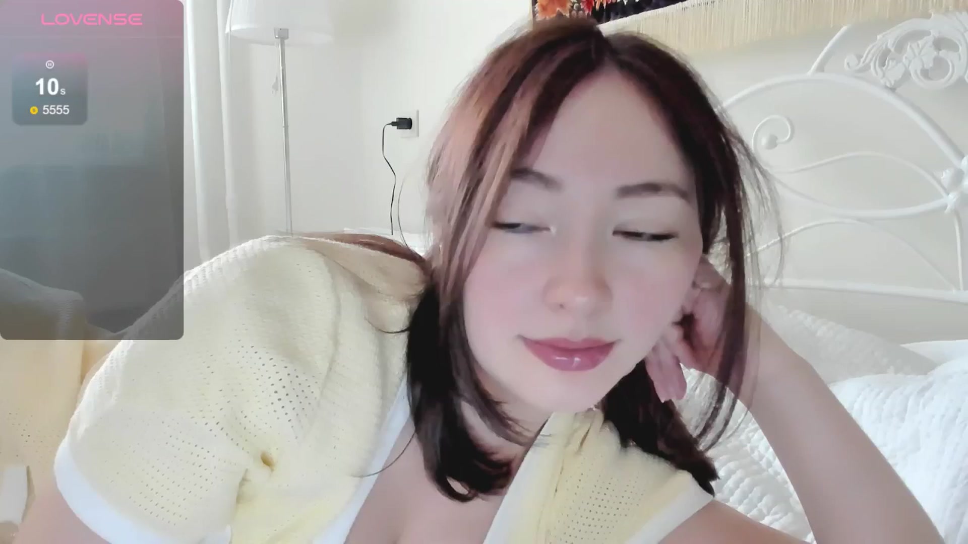 Gallery image thumbnail from DamnGooood's myfreecams stream on, 04/17/2025, 06:10 image 8 of 20
