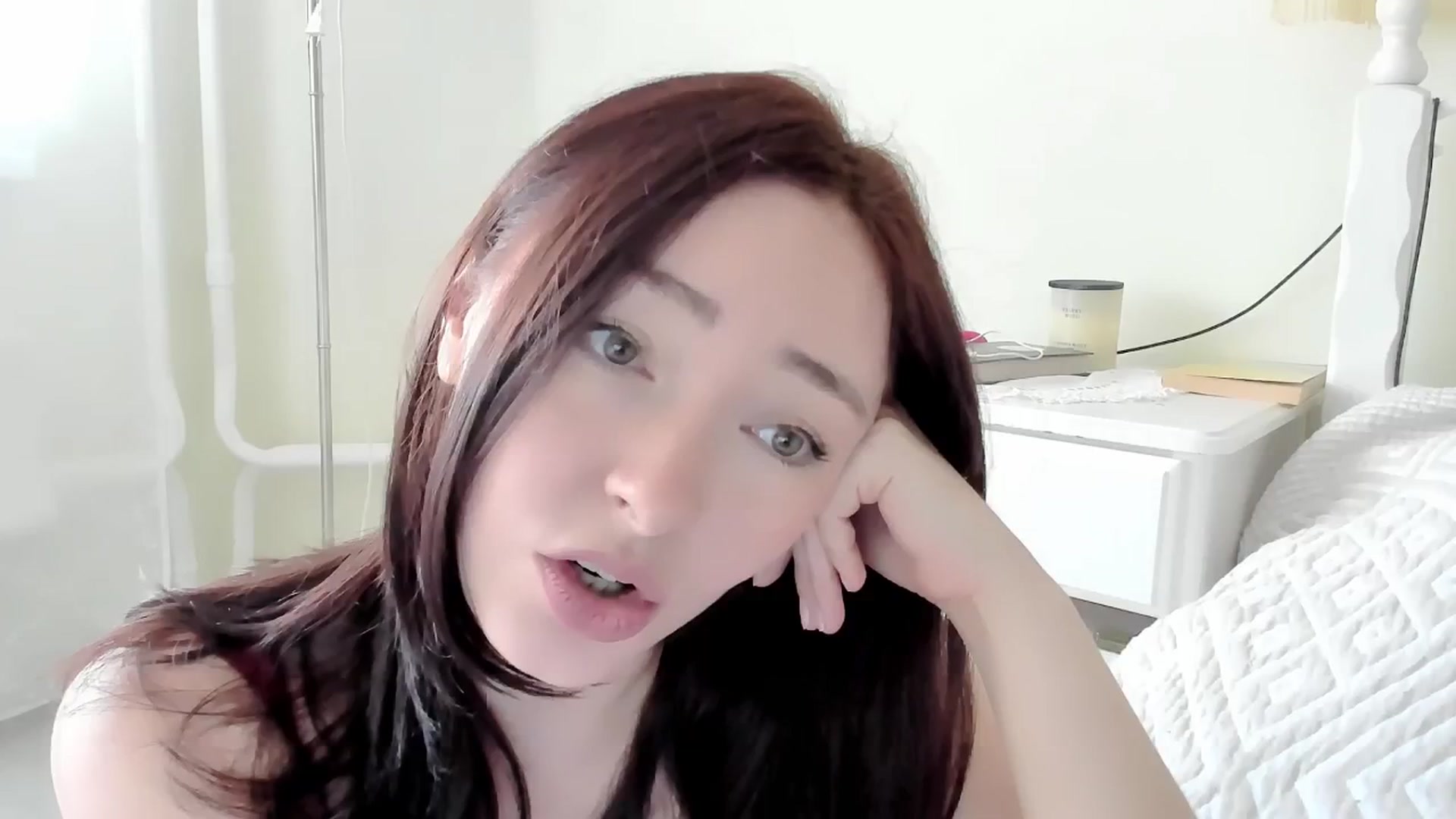 Gallery image thumbnail from DamnGooood's myfreecams stream on, 05/17/2025, 05:13 image 12 of 20