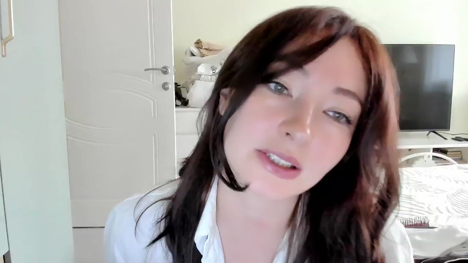 Gallery image thumbnail from DamnGooood's myfreecams stream on, 06/11/2025, 08:45 image 15 of 20