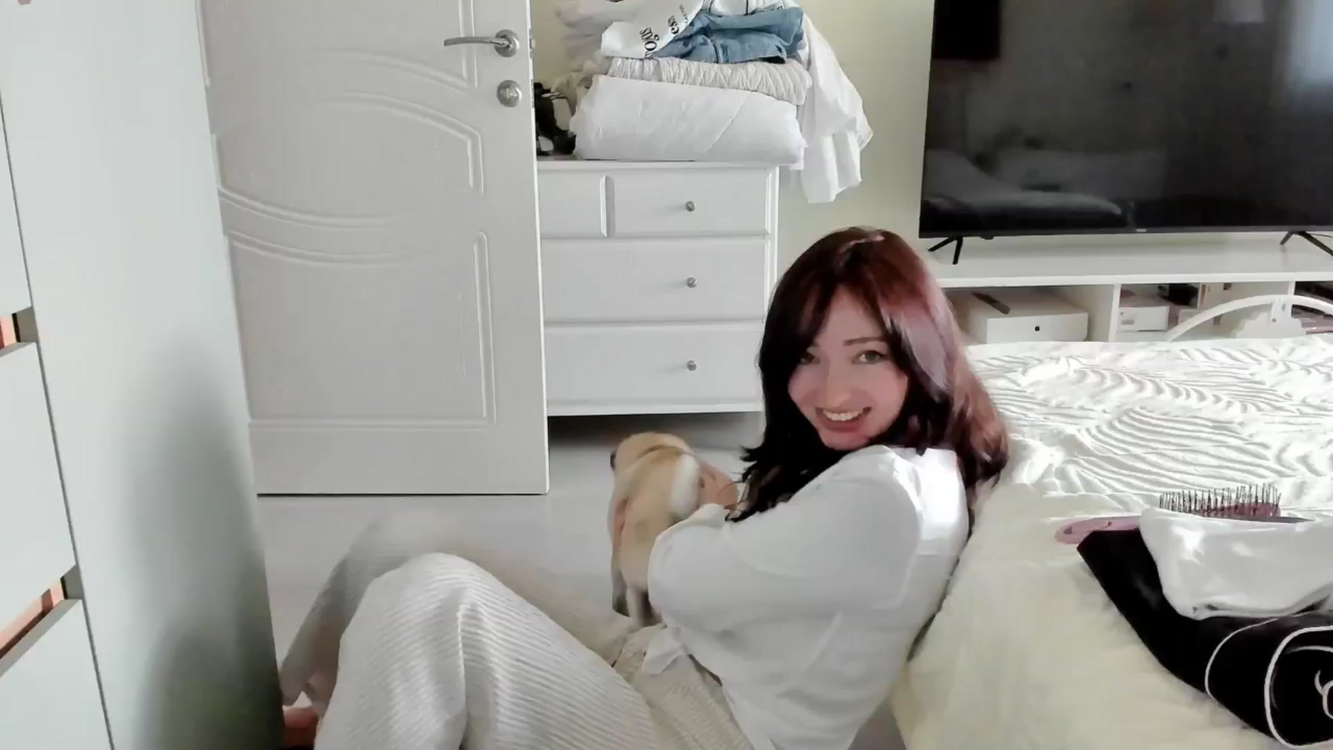 Gallery image thumbnail from DamnGooood's myfreecams stream on, 06/11/2025, 08:45 image 7 of 20