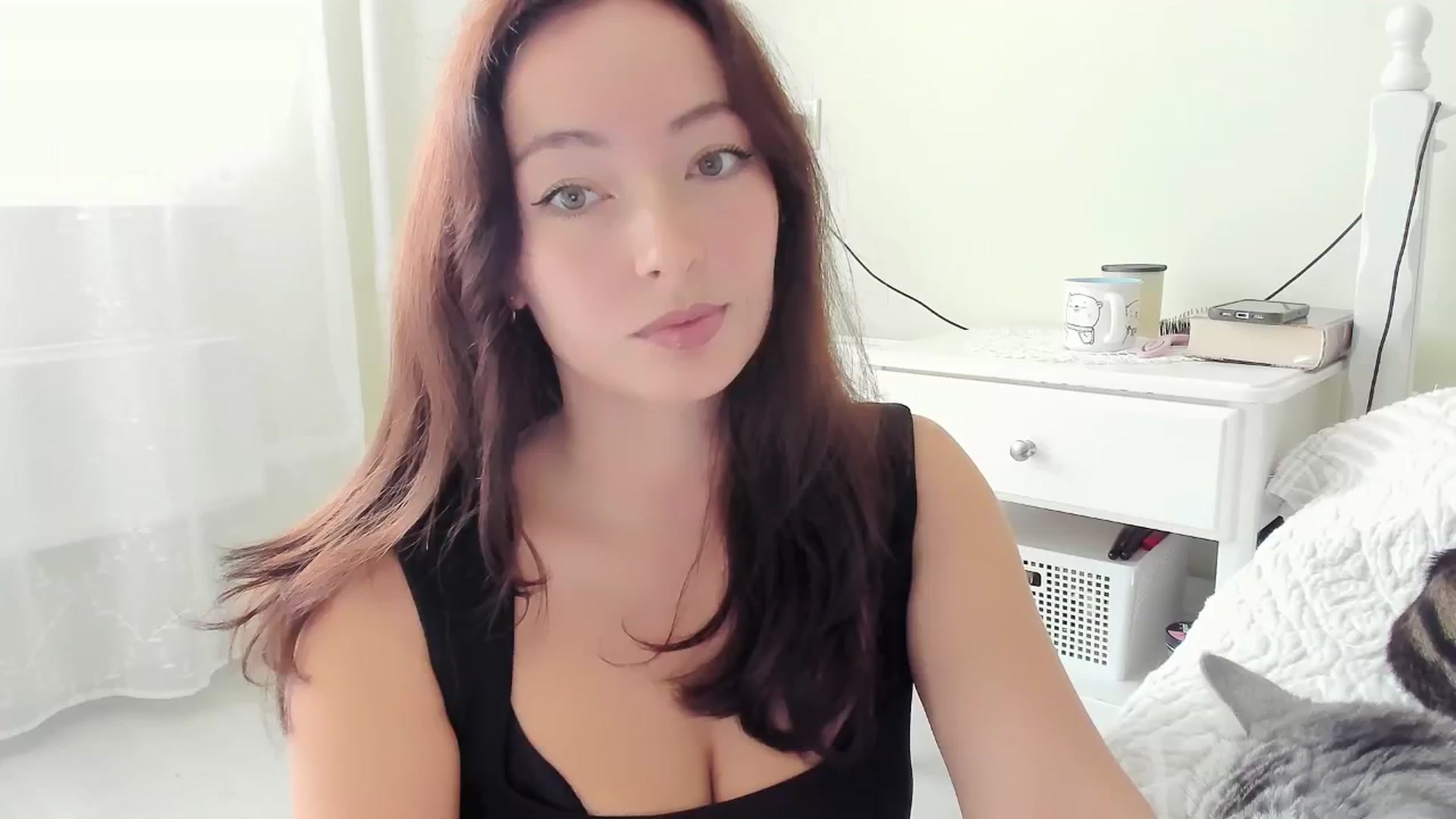 Gallery image thumbnail from DamnGooood's myfreecams stream on, 08/03/2025, 06:17 image 6 of 20