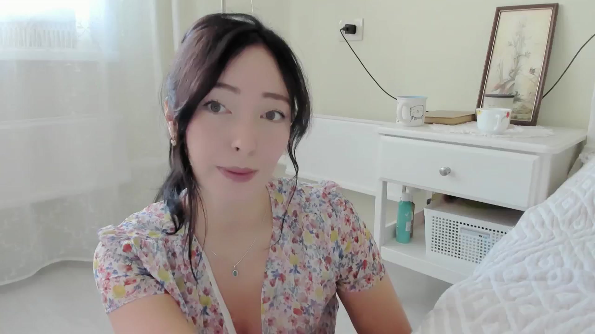 Gallery image thumbnail from DamnGooood's myfreecams stream on, 09/17/2025, 03:29 image 11 of 20