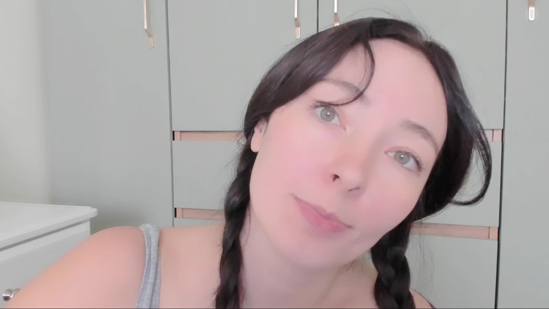 Gallery image thumbnail from DamnGooood's myfreecams stream on, 10/09/2025, 05:59 image 20 of 20
