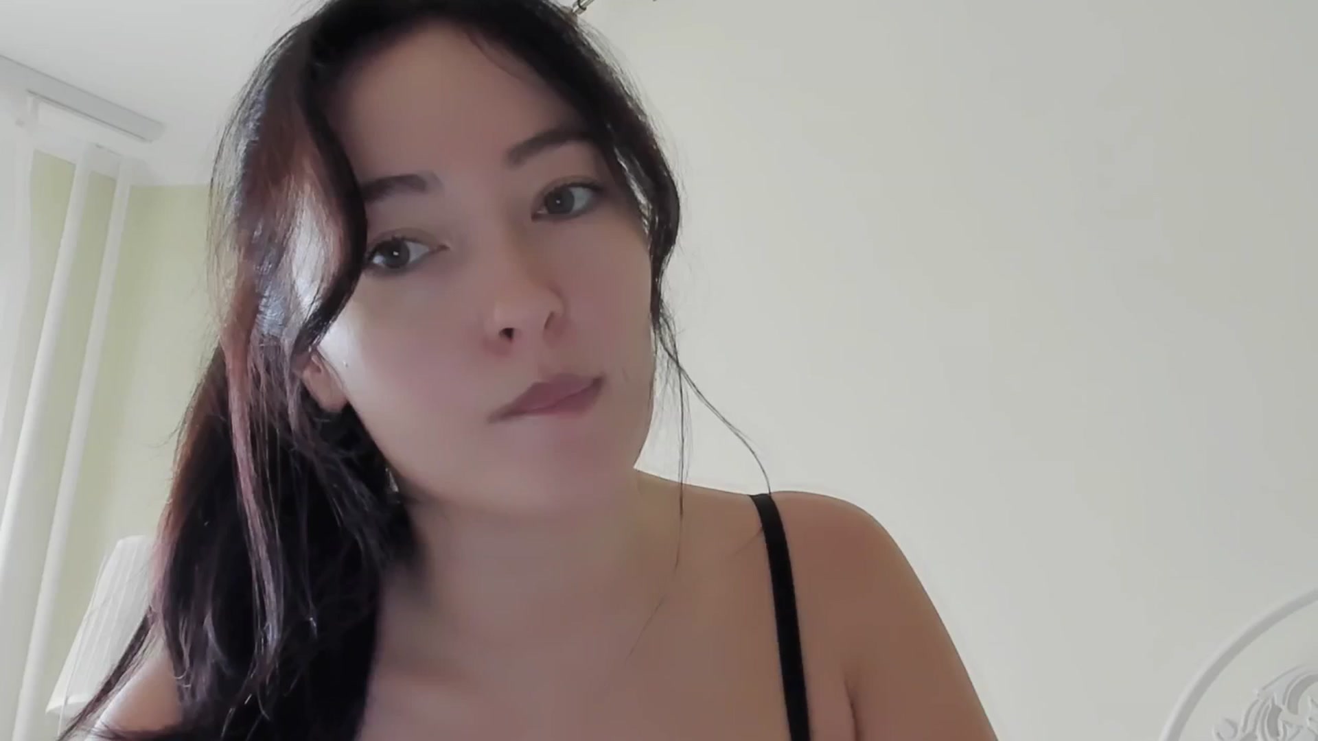 Gallery image thumbnail from DamnGooood's myfreecams stream on, 10/25/2025, 05:35 image 15 of 20
