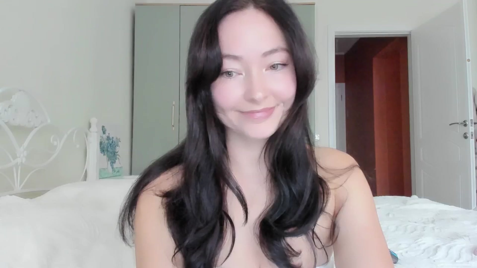 Gallery image thumbnail from DamnGooood's myfreecams stream on, 11/06/2025, 03:05 image 13 of 20