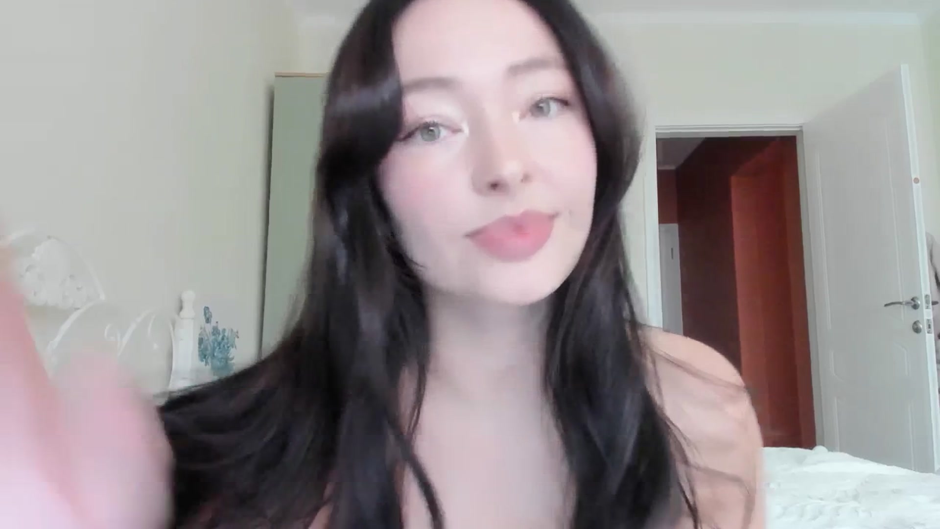 Gallery image thumbnail from DamnGooood's myfreecams stream on, 11/06/2025, 03:05 image 12 of 20