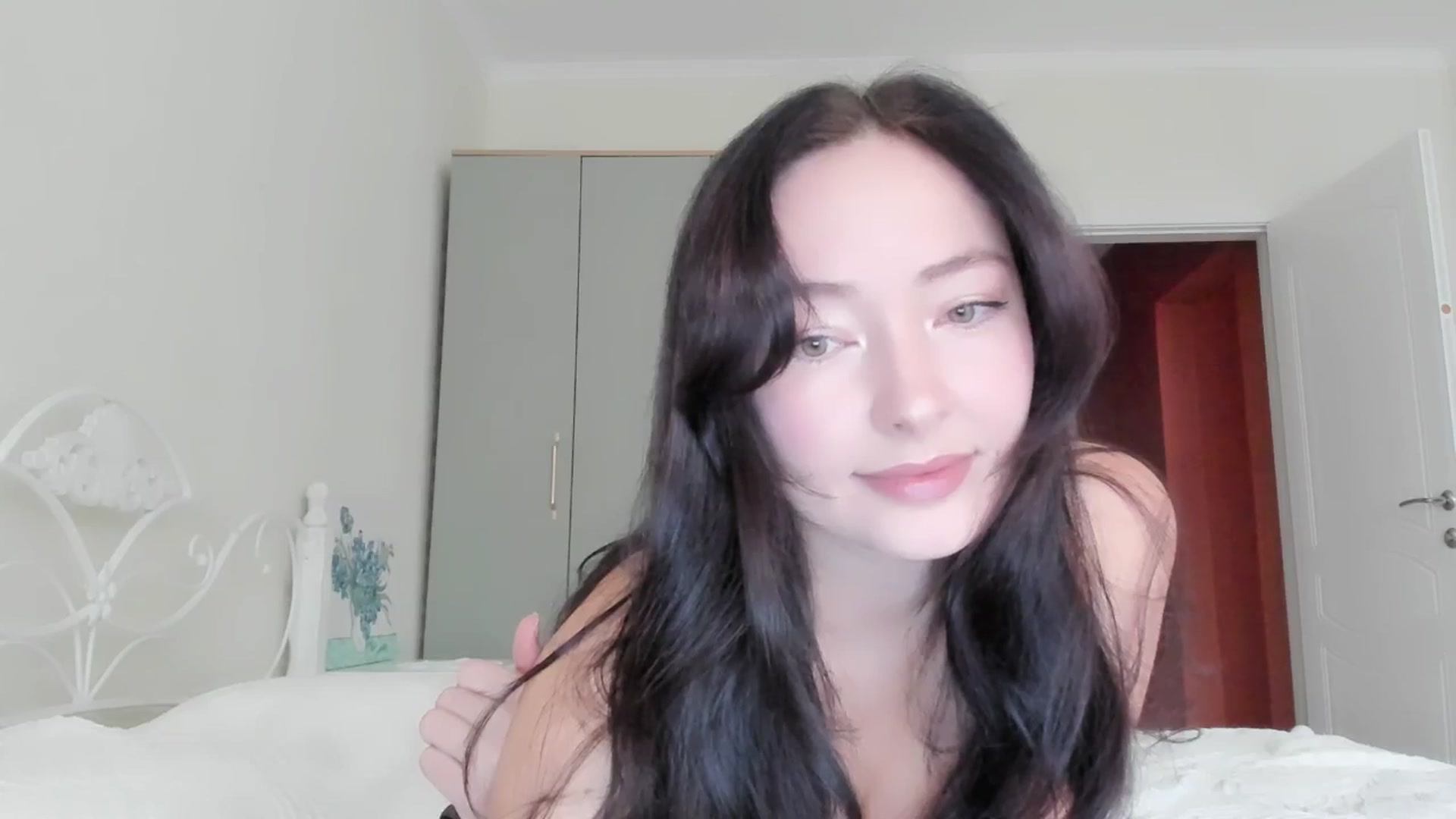Gallery image thumbnail from DamnGooood's myfreecams stream on, 11/06/2025, 03:05 image 10 of 20