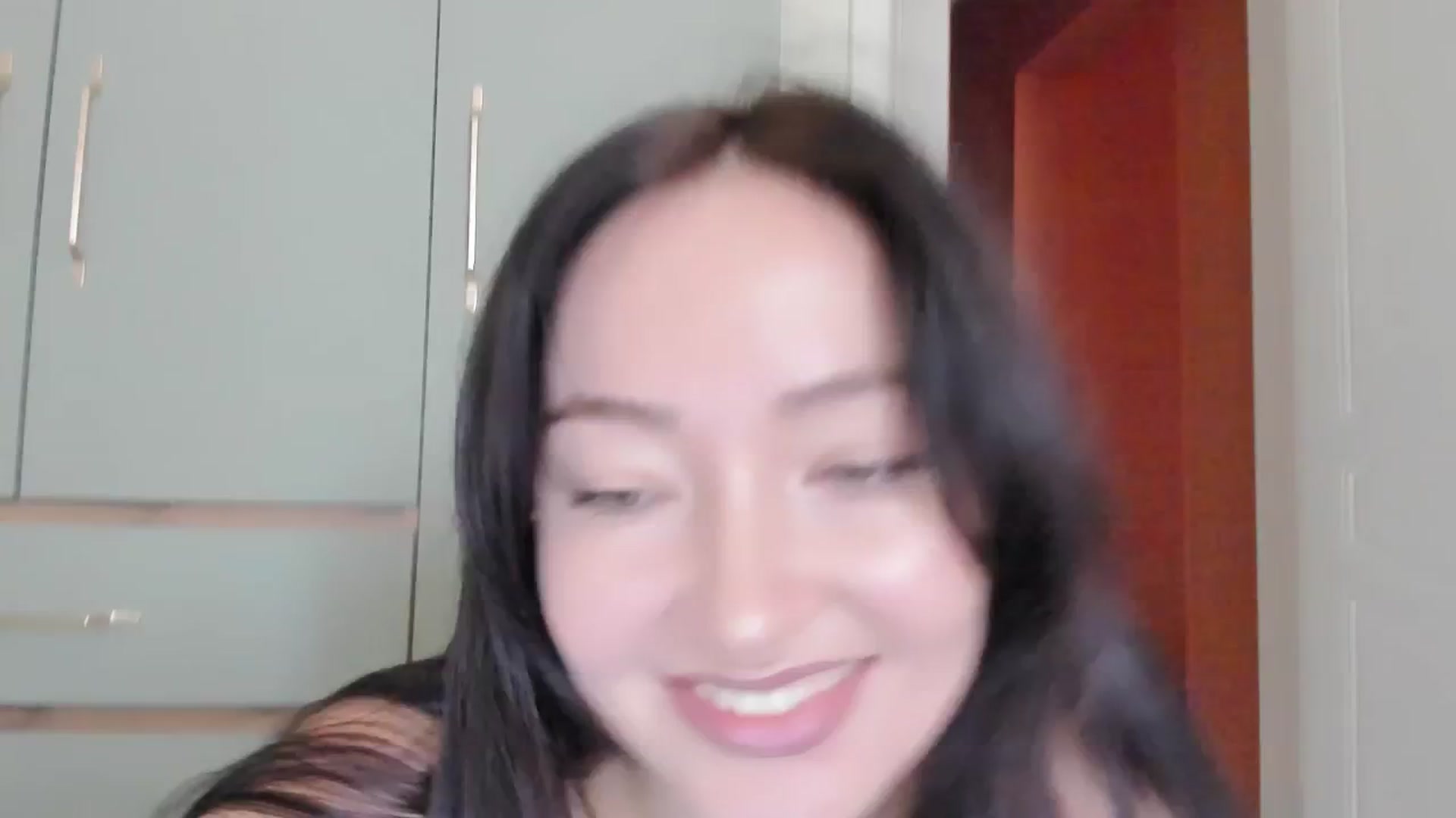 Gallery image thumbnail from DamnGooood's myfreecams stream on, 11/17/2025, 05:05 image 15 of 20