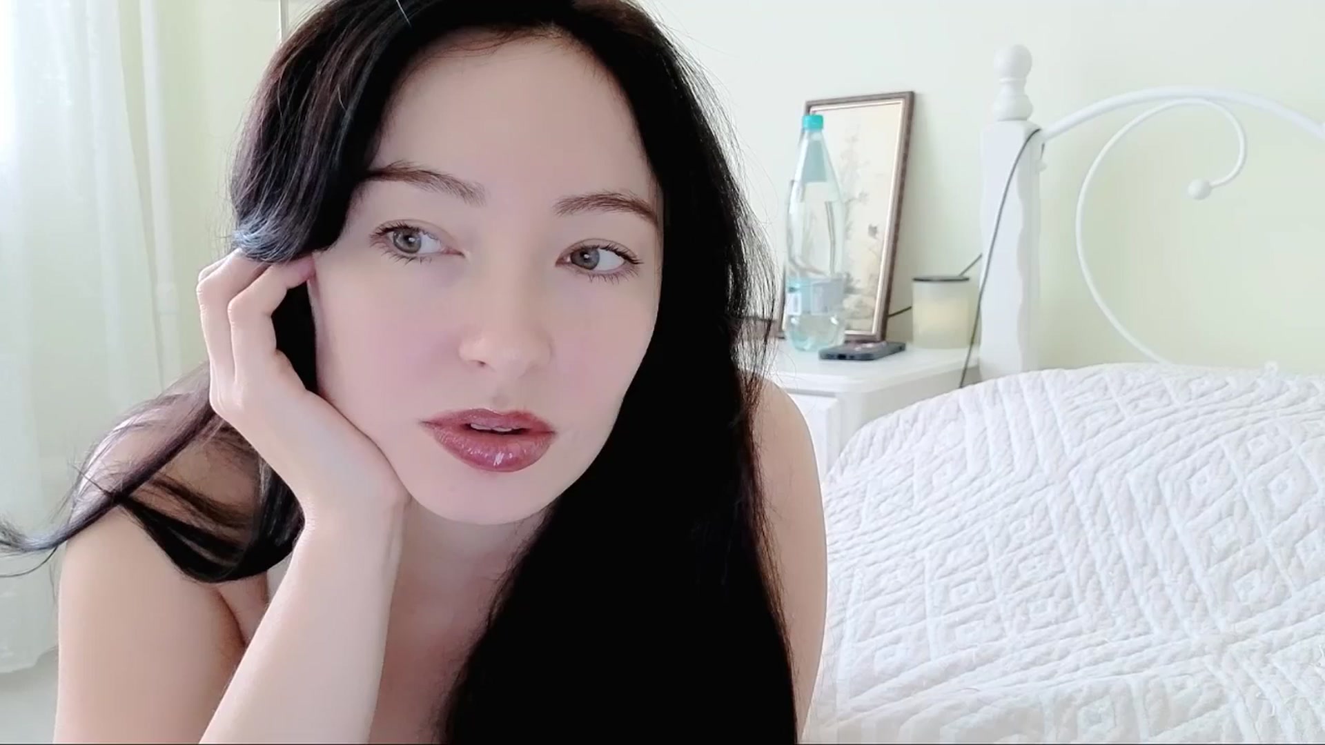 Gallery image thumbnail from DamnGooood's myfreecams stream on, 11/25/2025, 07:37 image 14 of 20