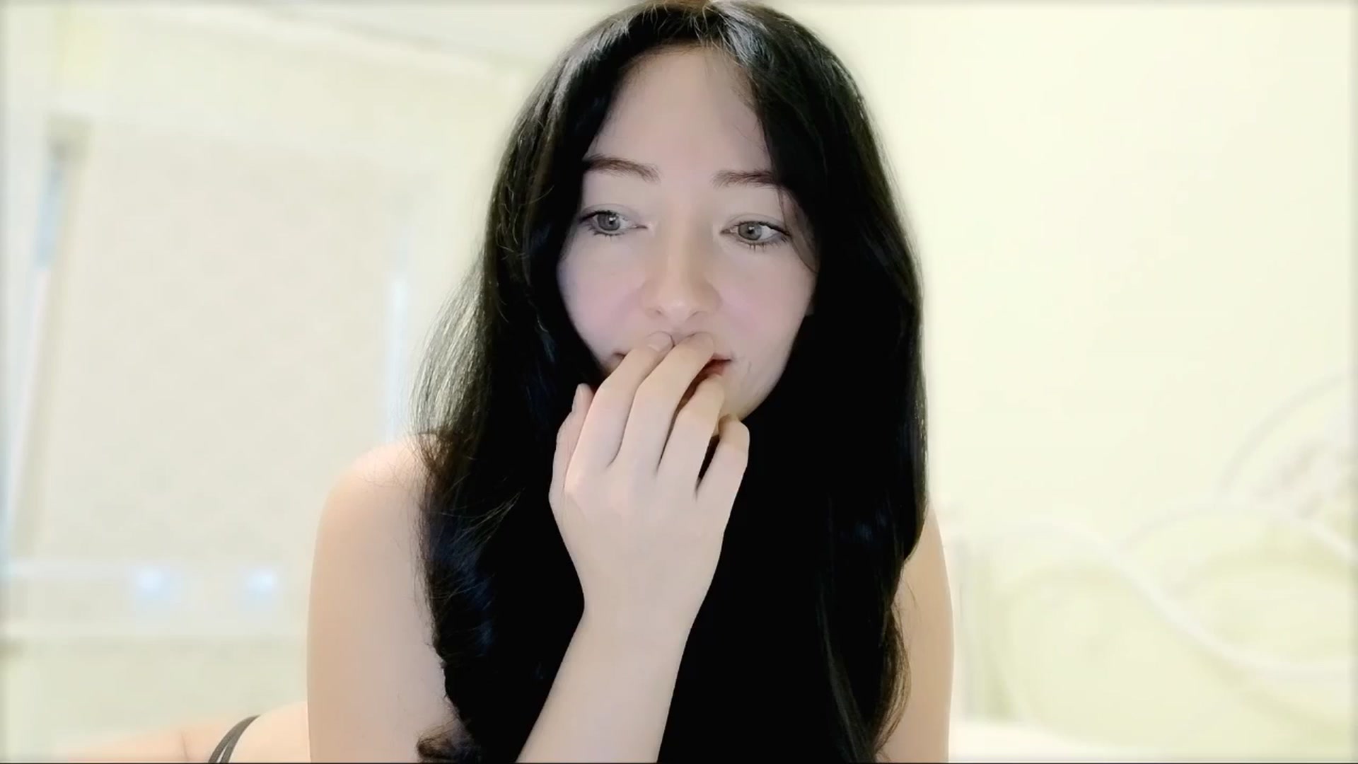 Gallery image thumbnail from DamnGooood's myfreecams stream on, 11/26/2025, 05:07 image 5 of 20