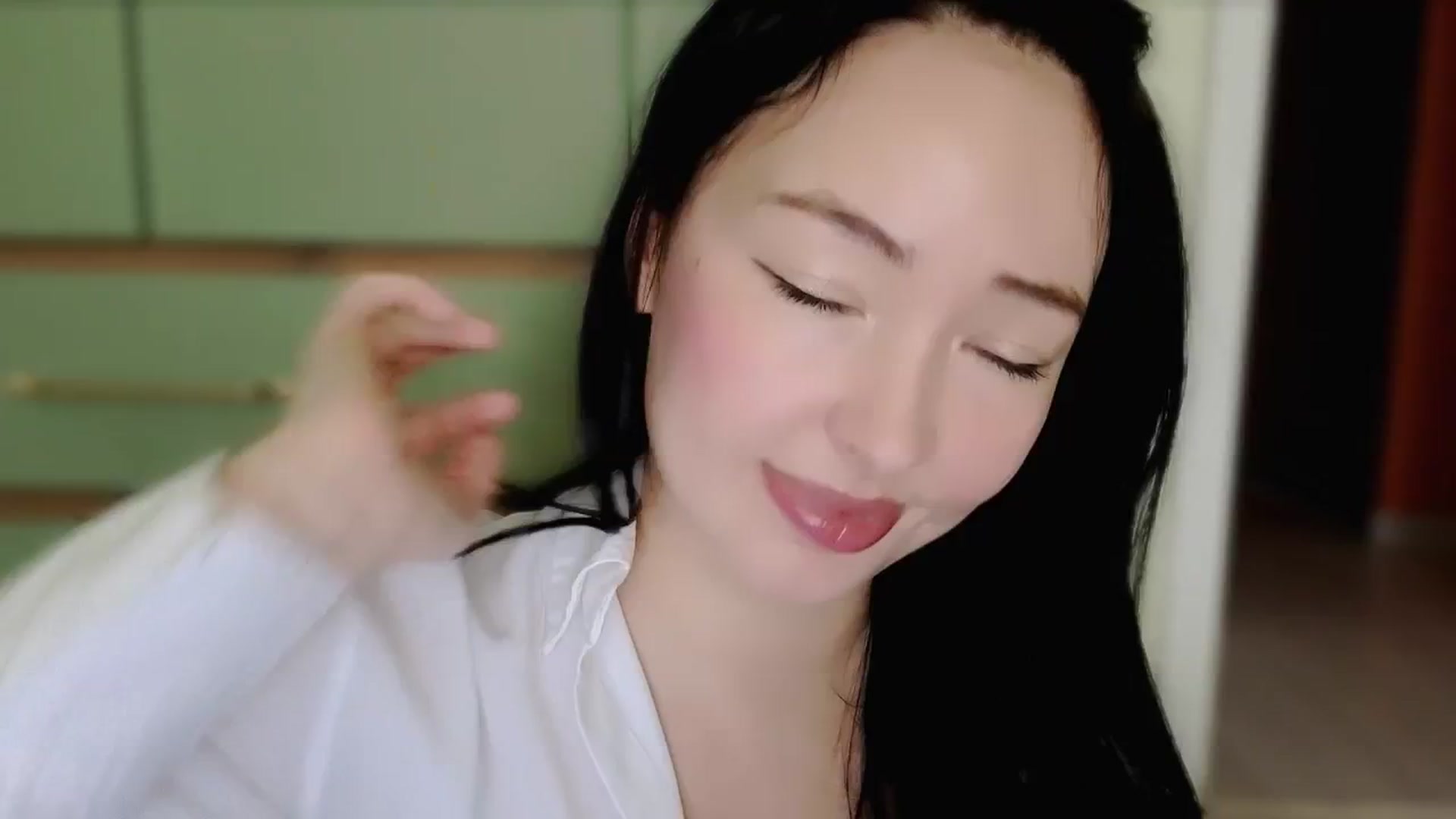 Gallery image thumbnail from DamnGooood's myfreecams stream on, 11/28/2025, 04:43 image 13 of 20