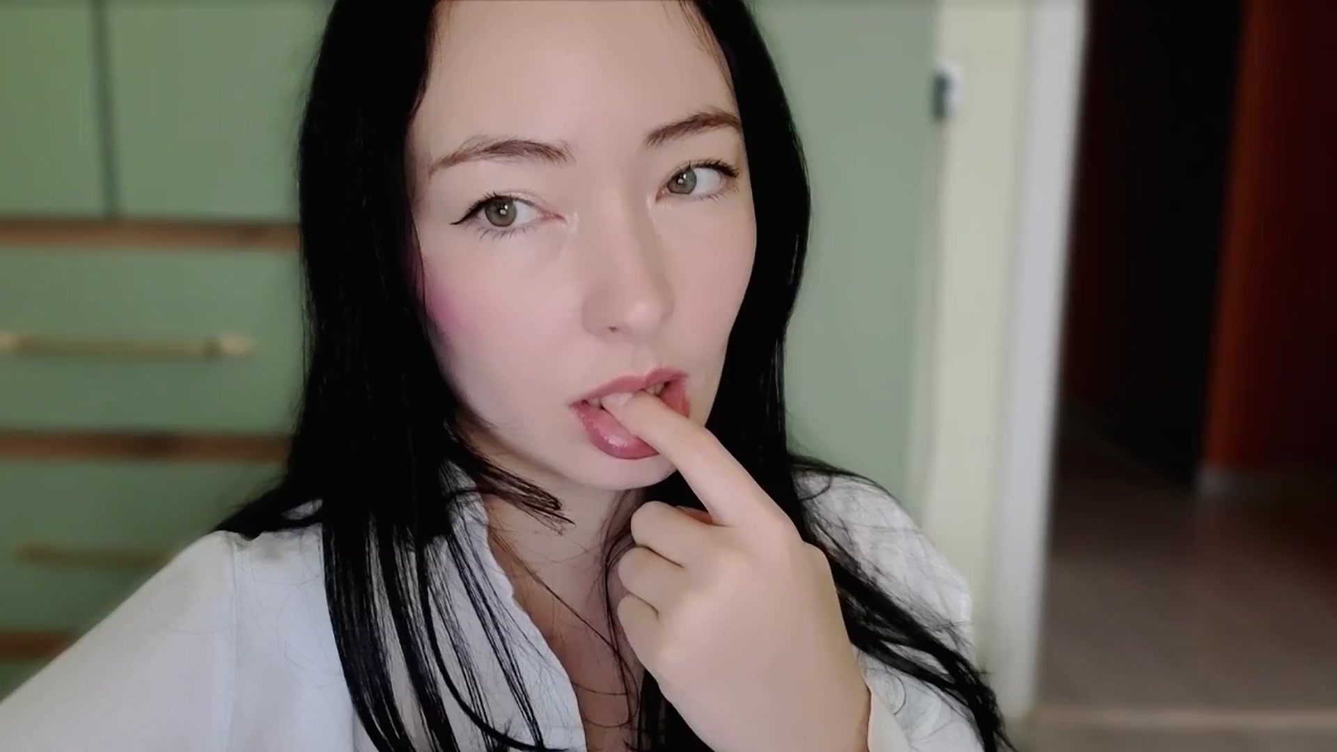 Gallery image thumbnail from DamnGooood's myfreecams stream on, 11/28/2025, 04:43 image 11 of 20