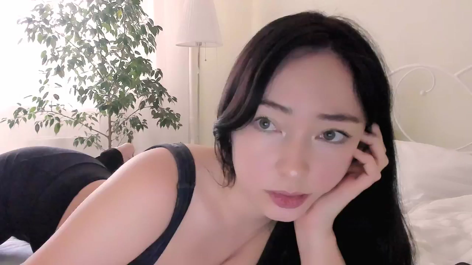 Gallery image thumbnail from DamnGooood's myfreecams stream on, 12/20/2025, 04:50 image 14 of 20