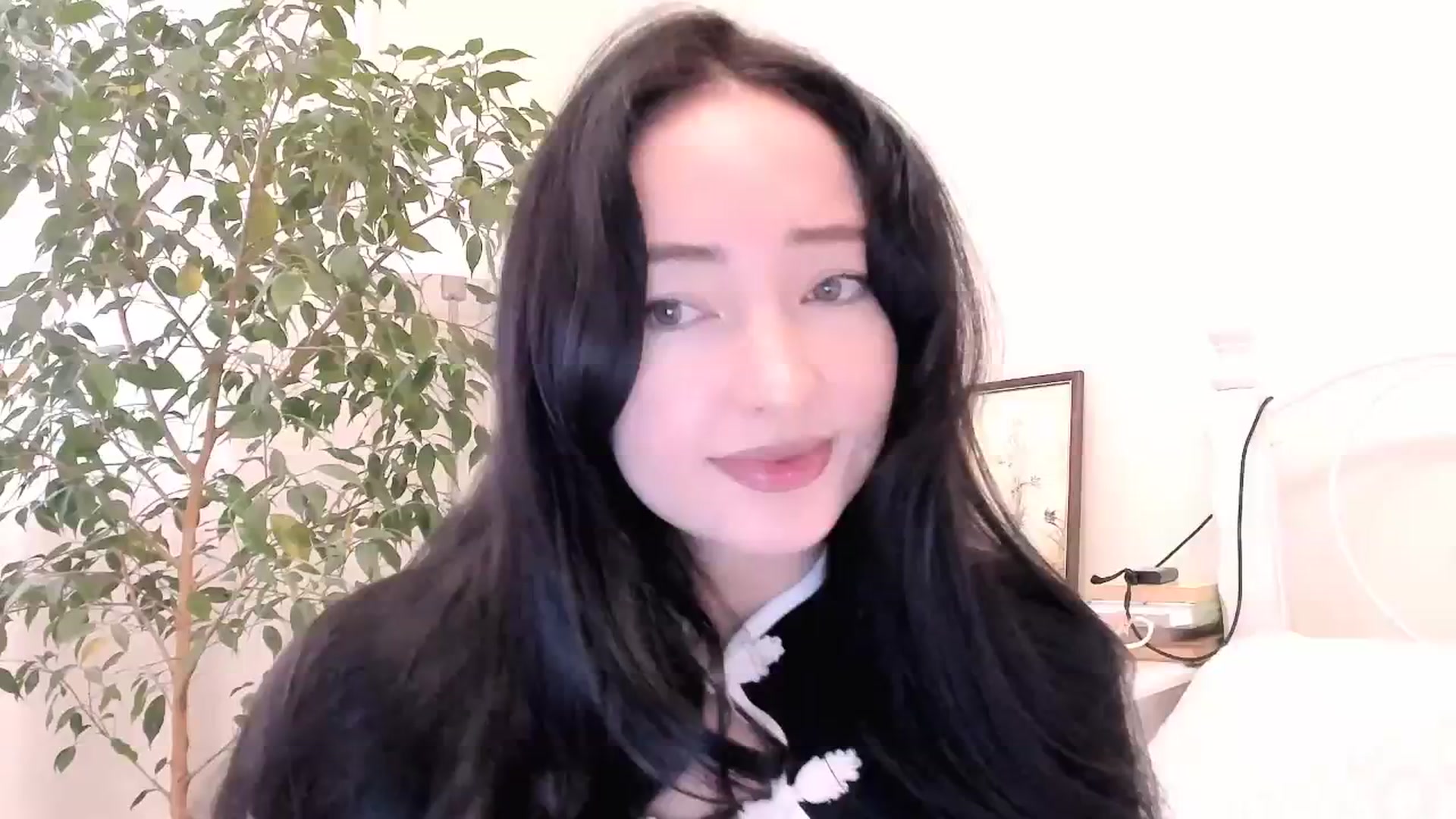 Gallery image thumbnail from DamnGooood's myfreecams stream on, 12/22/2025, 05:04 image 10 of 20