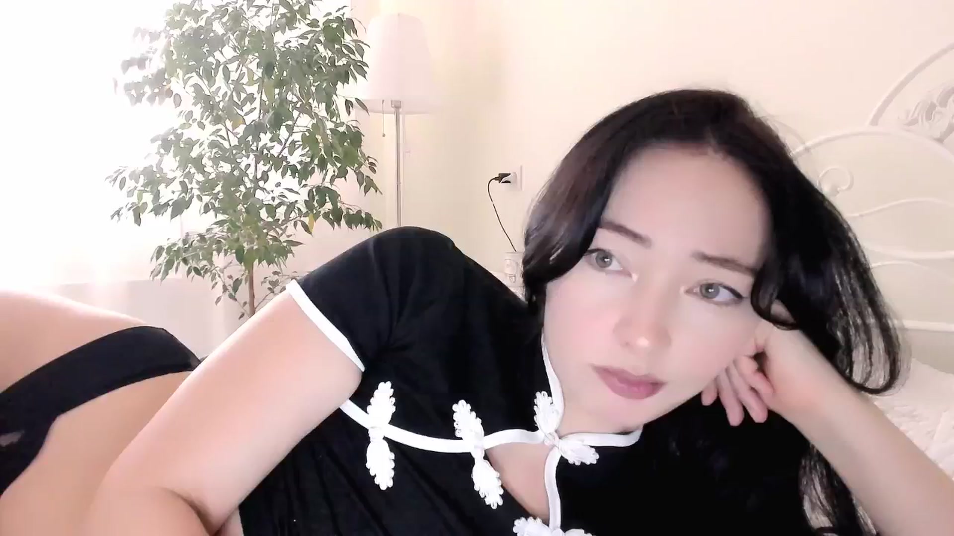 Gallery image thumbnail from DamnGooood's myfreecams stream on, 12/22/2025, 05:04 image 17 of 20