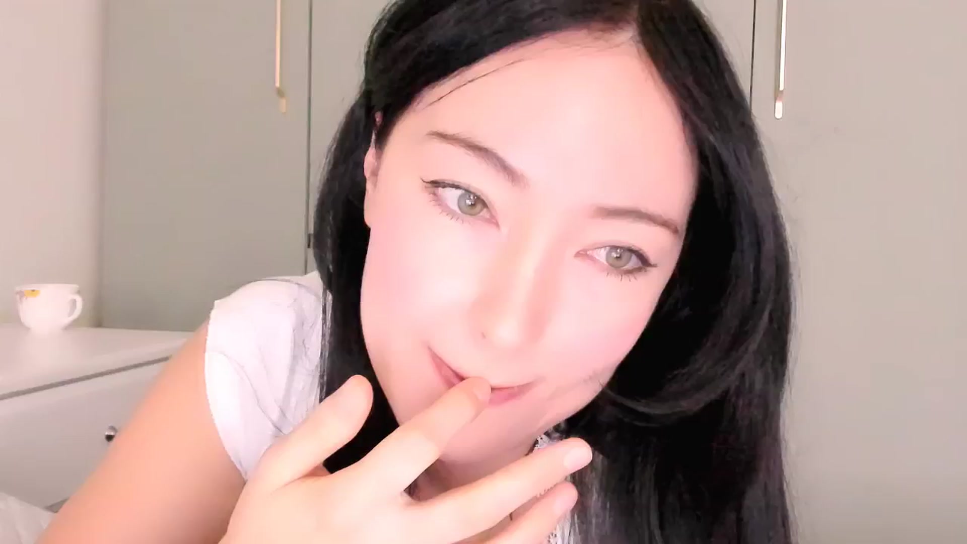 Gallery image thumbnail from DamnGooood's myfreecams stream on, 01/13/2026, 06:07 image 14 of 20
