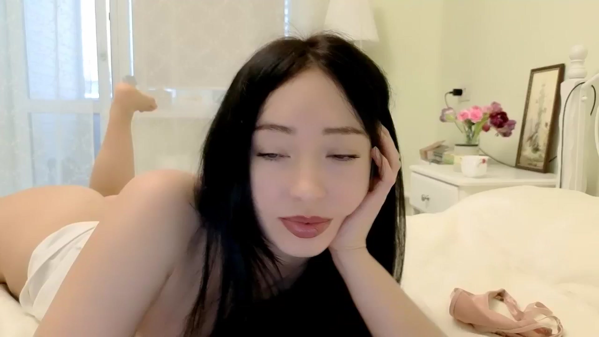Gallery image thumbnail from DamnGooood's myfreecams stream on, 02/18/2026, 03:56 image 7 of 20