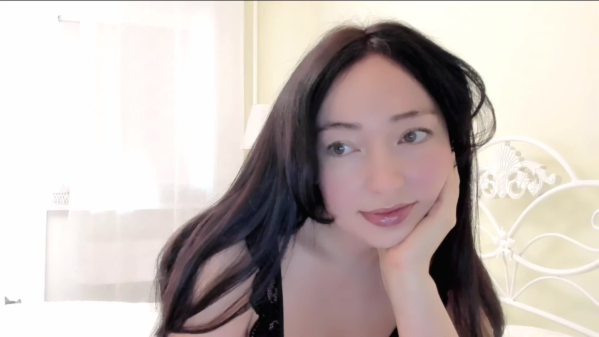 Gallery image thumbnail from DamnGooood's myfreecams stream on, 03/02/2026, 03:31 image 3 of 20