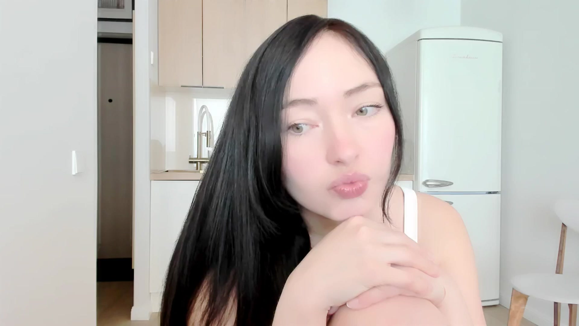 Gallery image thumbnail from DamnGooood's myfreecams stream on, 03/07/2026, 10:42 image 2 of 20