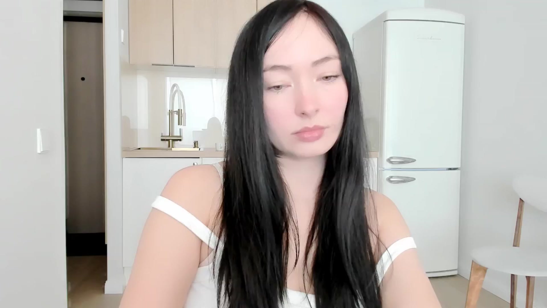 Gallery image thumbnail from DamnGooood's myfreecams stream on, 03/07/2026, 10:42 image 10 of 20