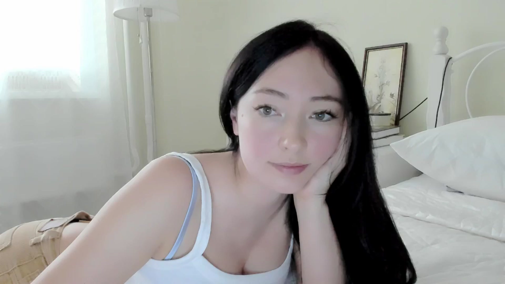 Gallery image thumbnail from DamnGooood's myfreecams stream on, 03/18/2026, 11:32 image 18 of 20