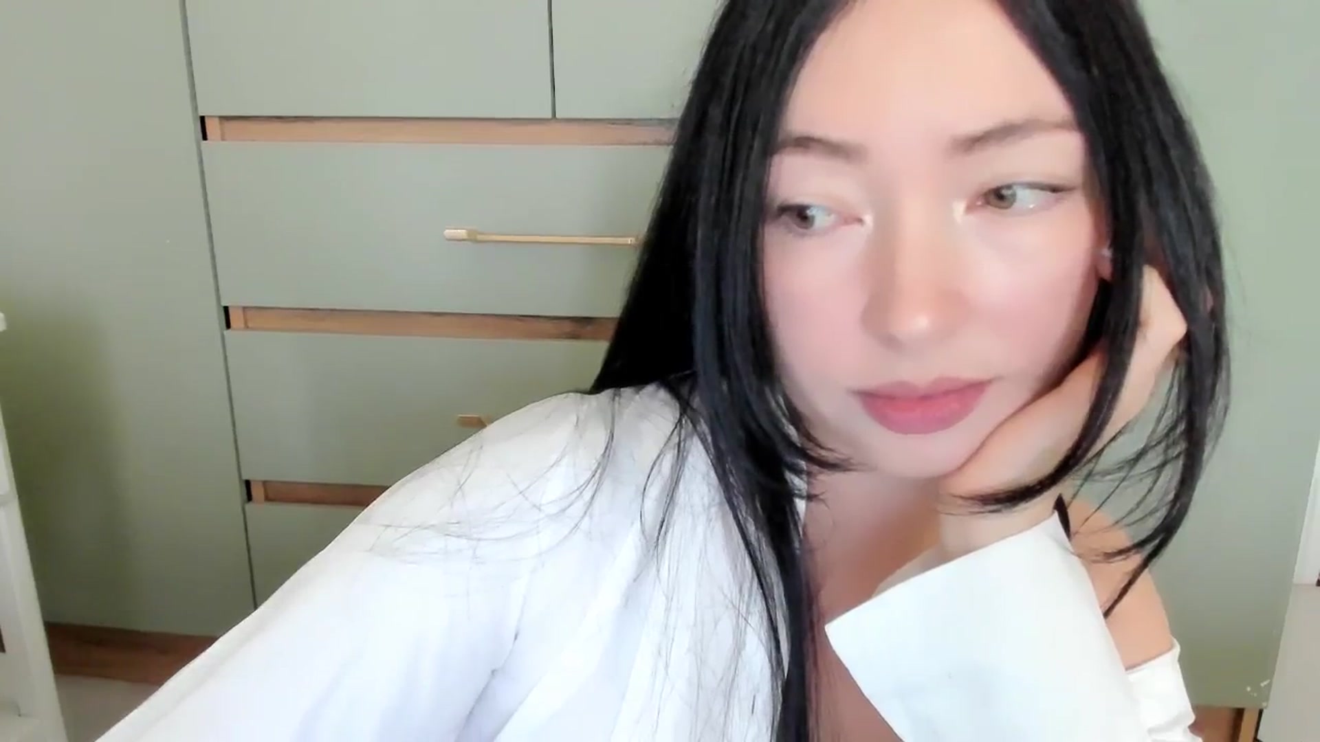 Gallery image thumbnail from DamnGooood's myfreecams stream on, 04/15/2026, 03:06 image 16 of 20