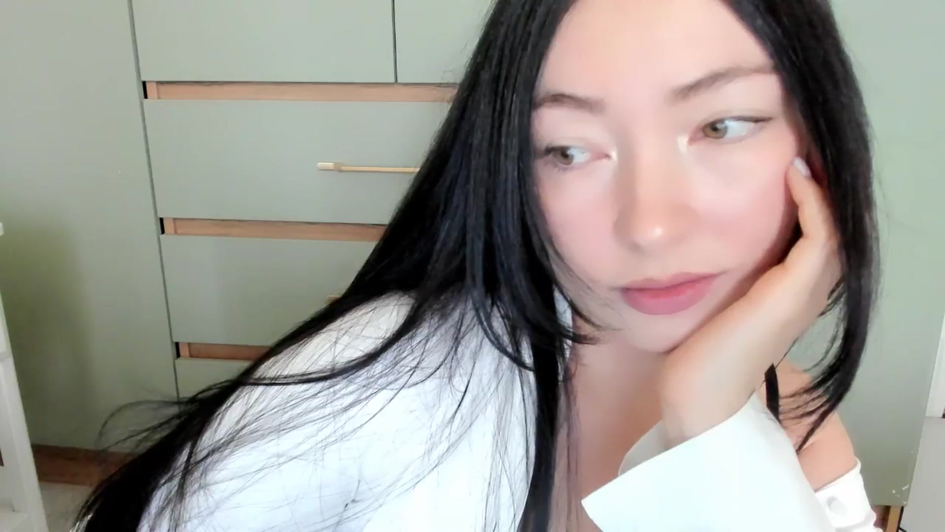Gallery image thumbnail from DamnGooood's myfreecams stream on, 04/15/2026, 03:06 image 13 of 20