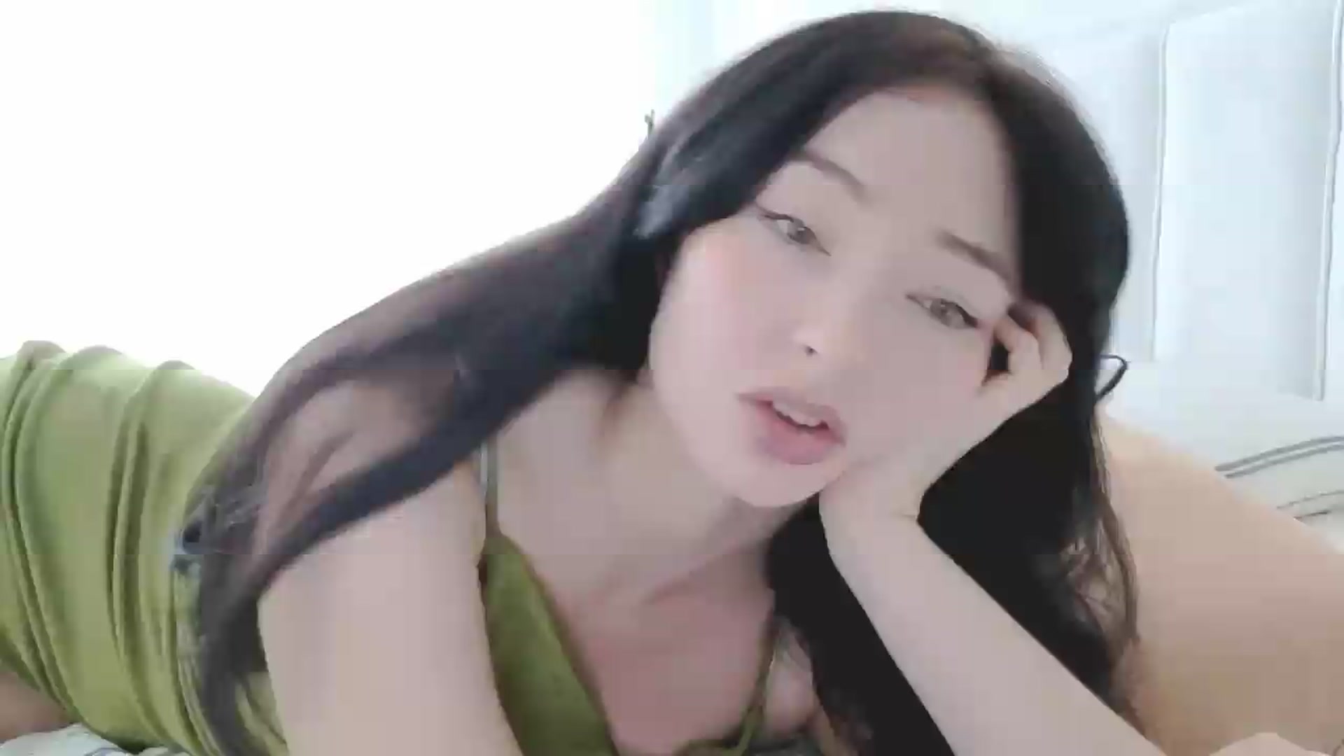 Gallery image thumbnail from DamnGooood's myfreecams stream on, 05/28/2026, 14:35 image 6 of 20
