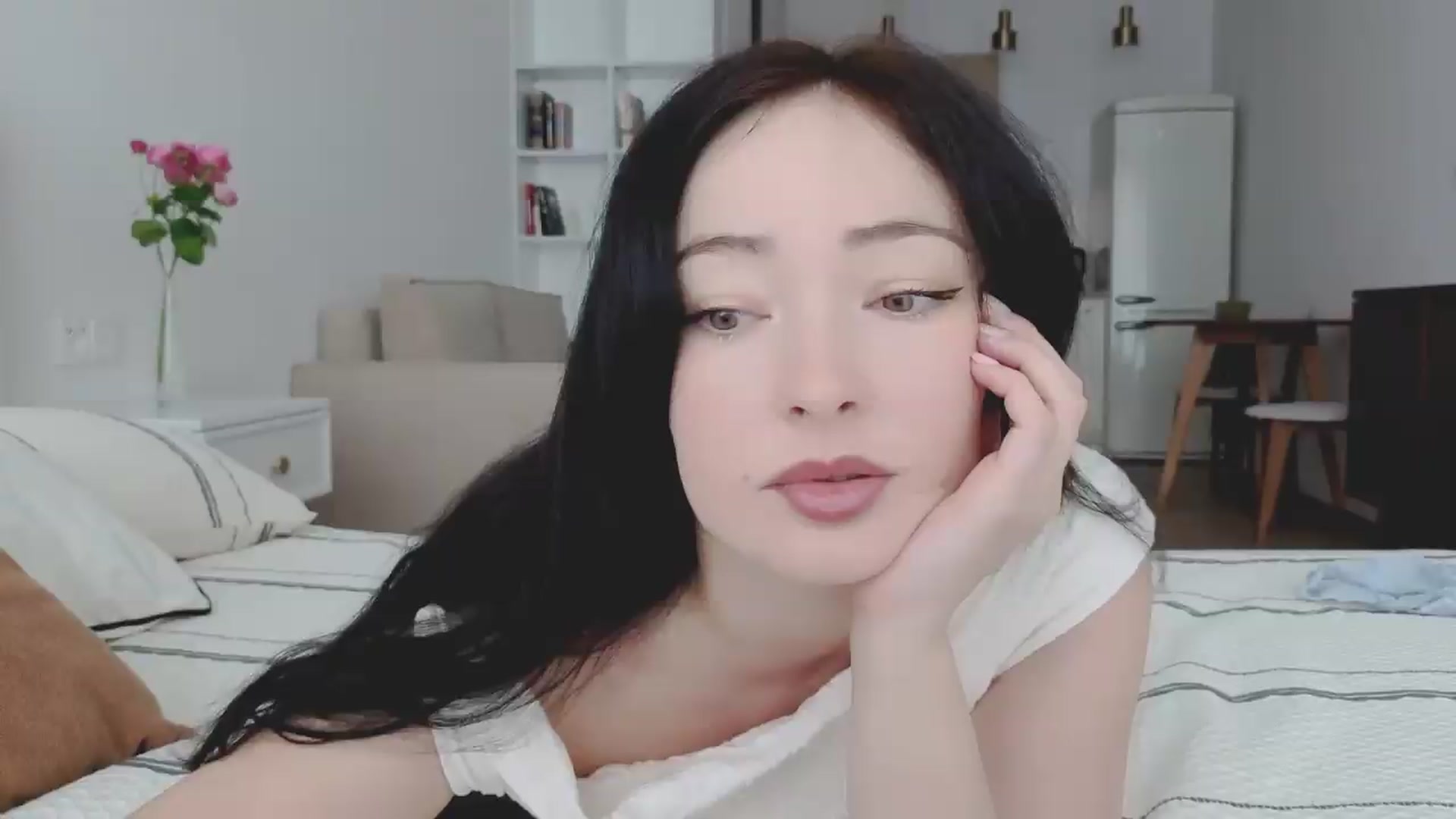Gallery image thumbnail from DamnGooood's myfreecams stream on, 05/29/2026, 06:30 image 1 of 20