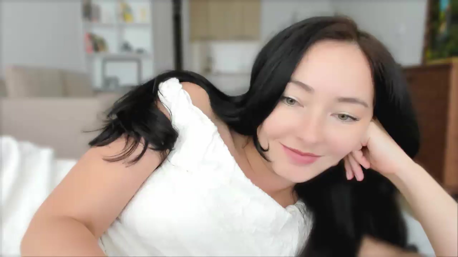 Gallery image thumbnail from DamnGooood's myfreecams stream on, 07/06/2026, 08:27 image 6 of 20