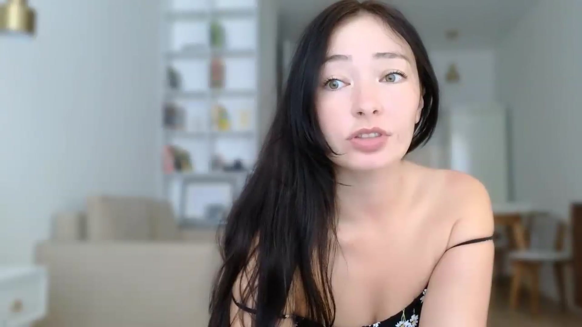 Gallery image thumbnail from DamnGooood's myfreecams stream on, 07/09/2026, 05:45 image 12 of 20