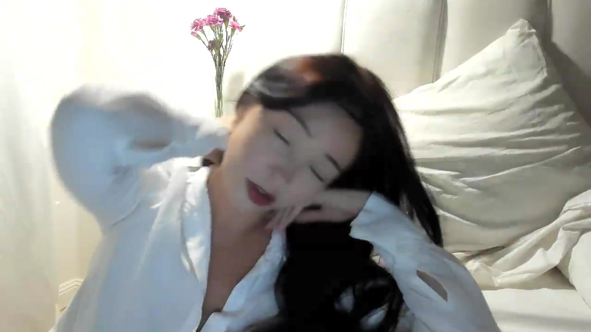 Gallery image thumbnail from DamnGooood's myfreecams stream on, 08/14/2026, 16:43 image 17 of 20