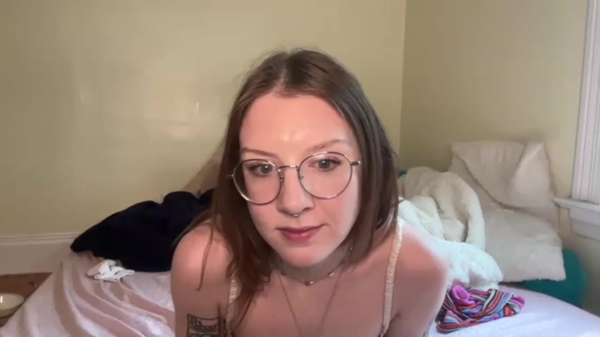 Gallery image thumbnail from Damnitsdesi's myfreecams stream on, 06/02/2023, 20:11 image 20 of 20