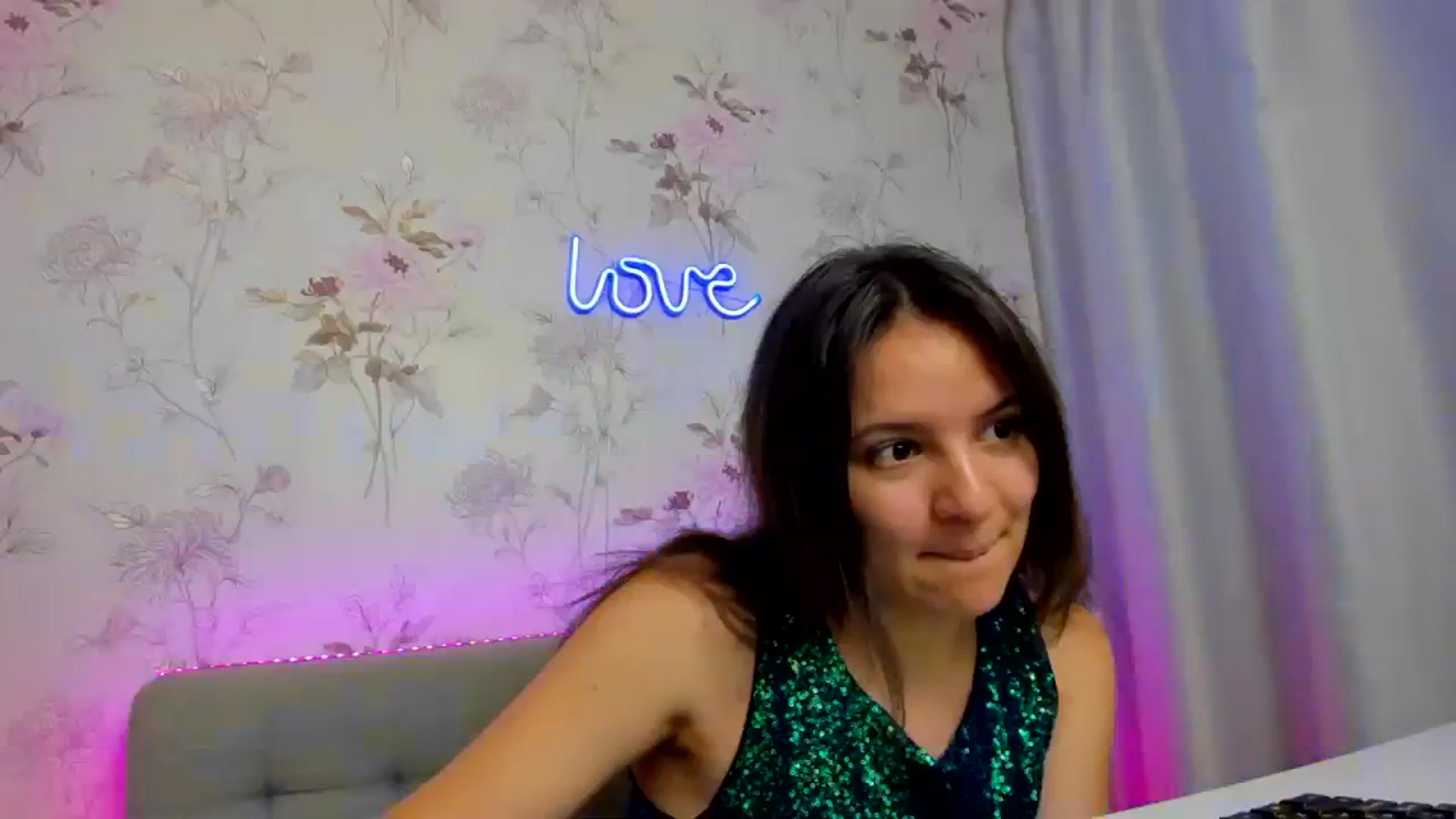 Gallery image thumbnail from DanaLore's myfreecams stream on, 07/23/2023, 08:44 image 7 of 20
