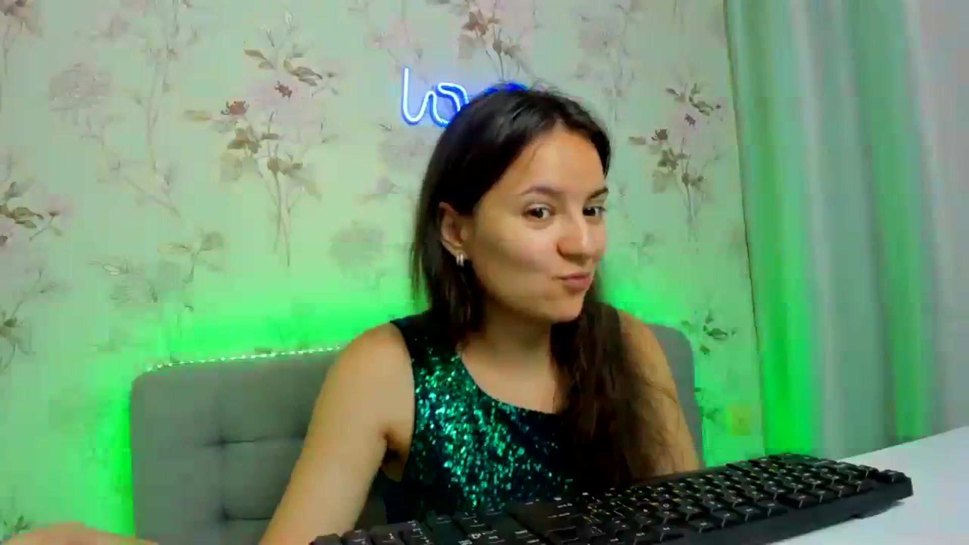 Gallery image thumbnail from DanaLore's myfreecams stream on, 07/23/2023, 09:42 image 12 of 20