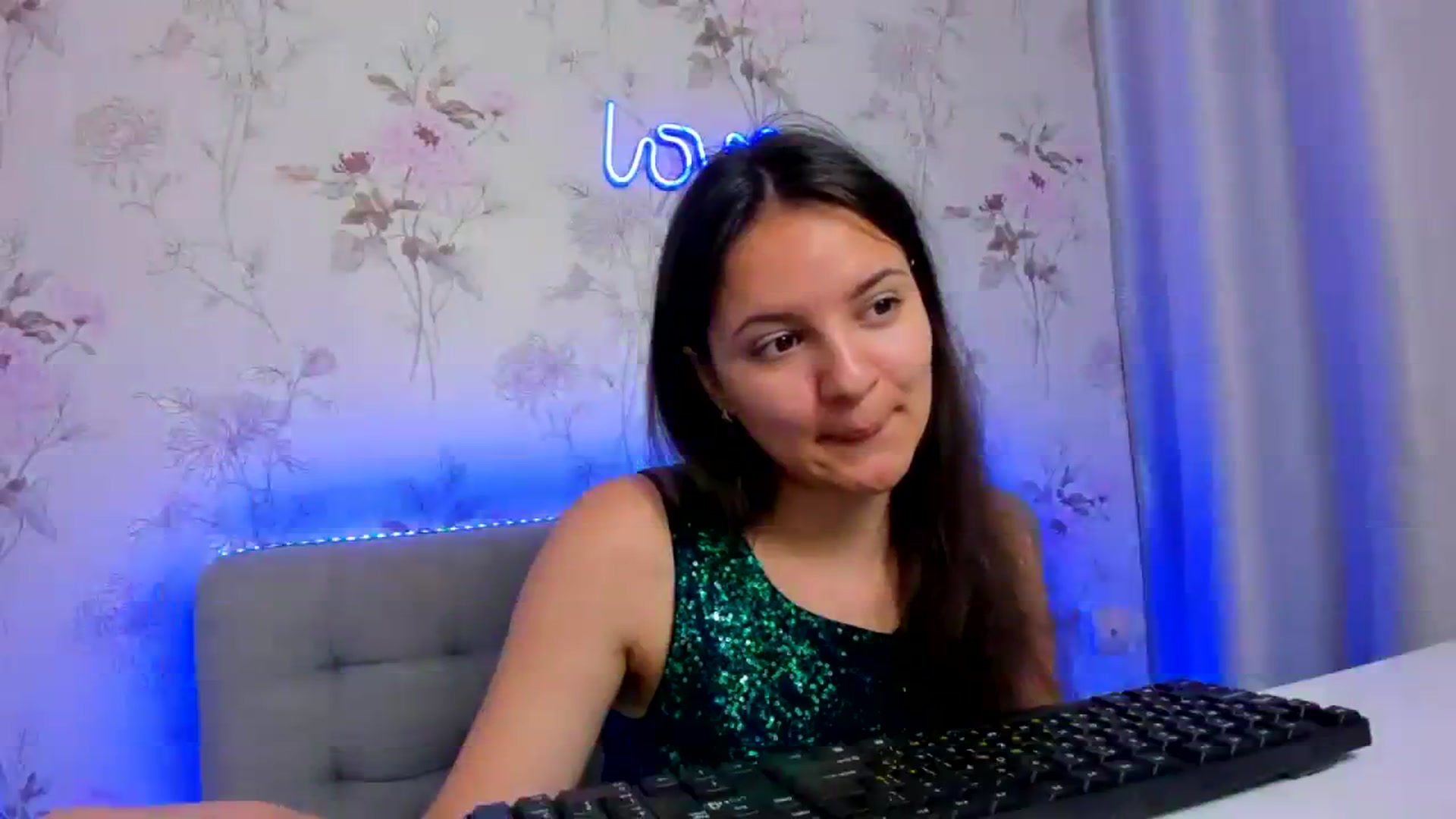 Gallery image thumbnail from DanaLore's myfreecams stream on, 07/23/2023, 09:42 image 11 of 20