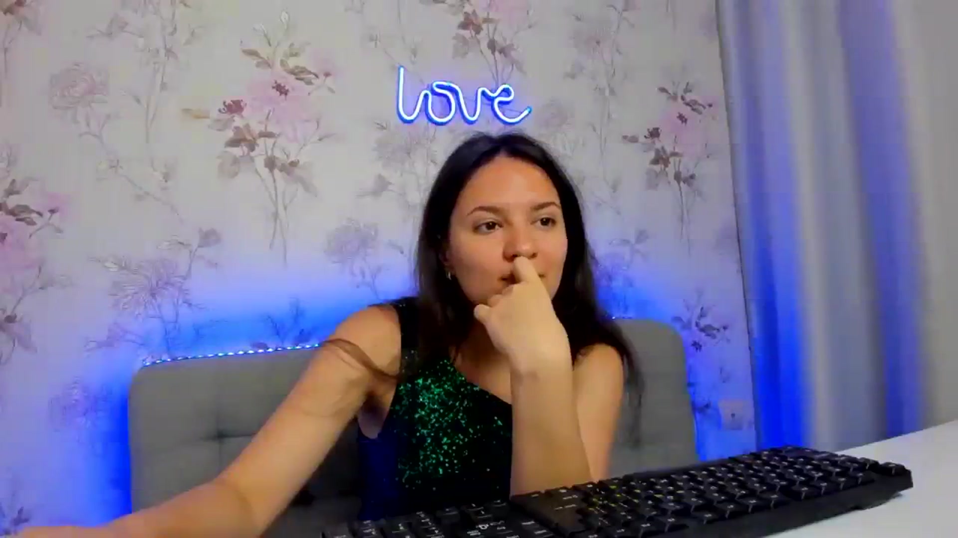 Gallery image thumbnail from DanaLore's myfreecams stream on, 07/23/2023, 09:42 image 3 of 20