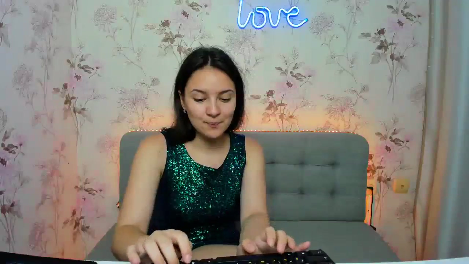 Gallery image thumbnail from DanaLore's myfreecams stream on, 07/23/2023, 13:17 image 7 of 20