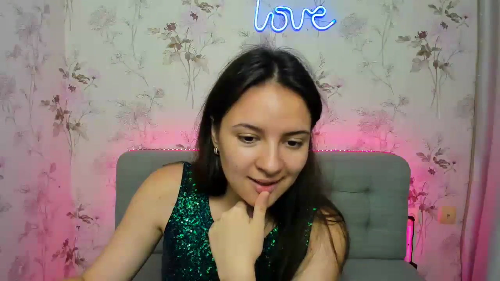 Gallery image thumbnail from DanaLore's myfreecams stream on, 07/23/2023, 13:17 image 13 of 20