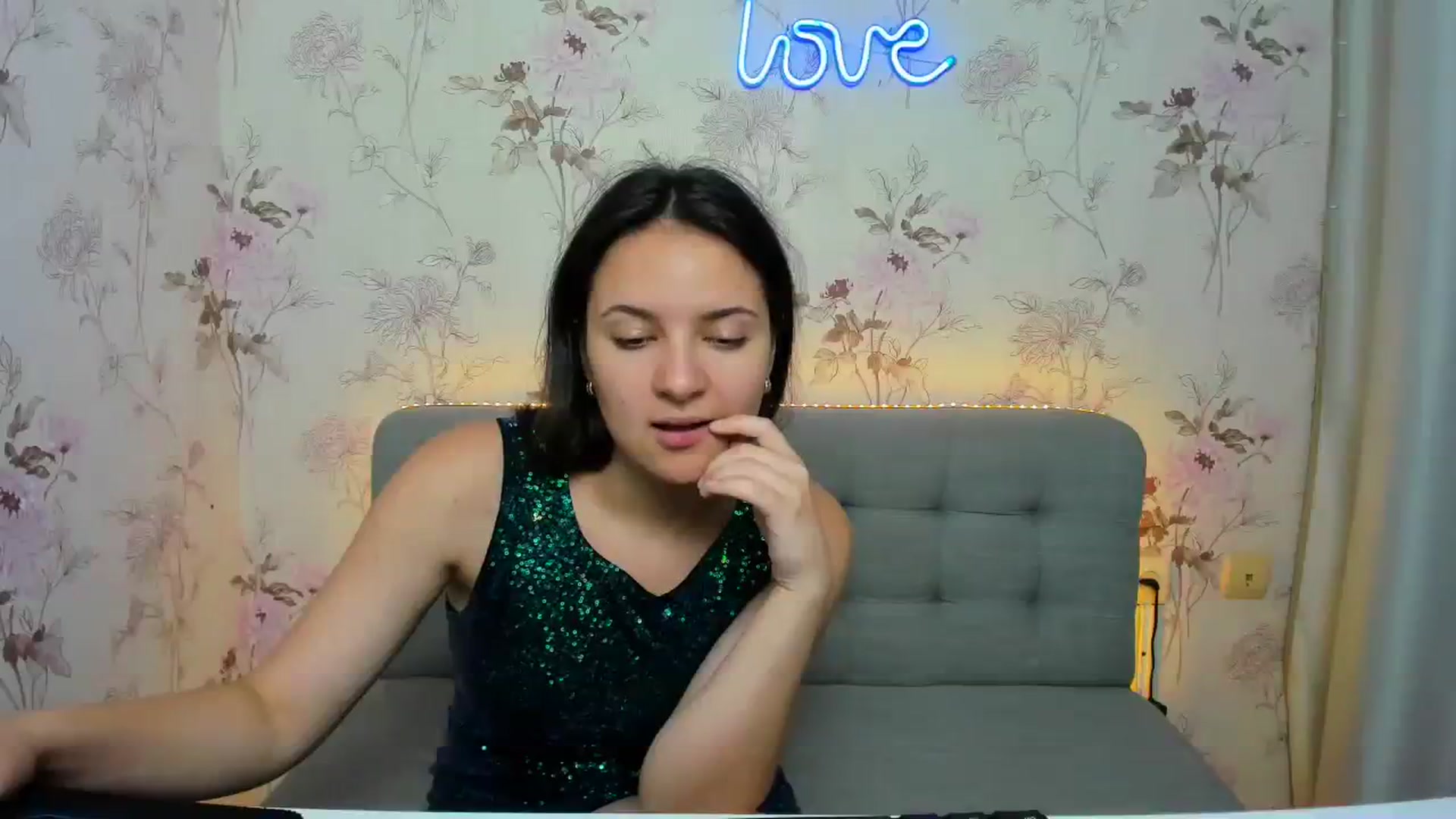 Gallery image thumbnail from DanaLore's myfreecams stream on, 07/23/2023, 13:17 image 6 of 20