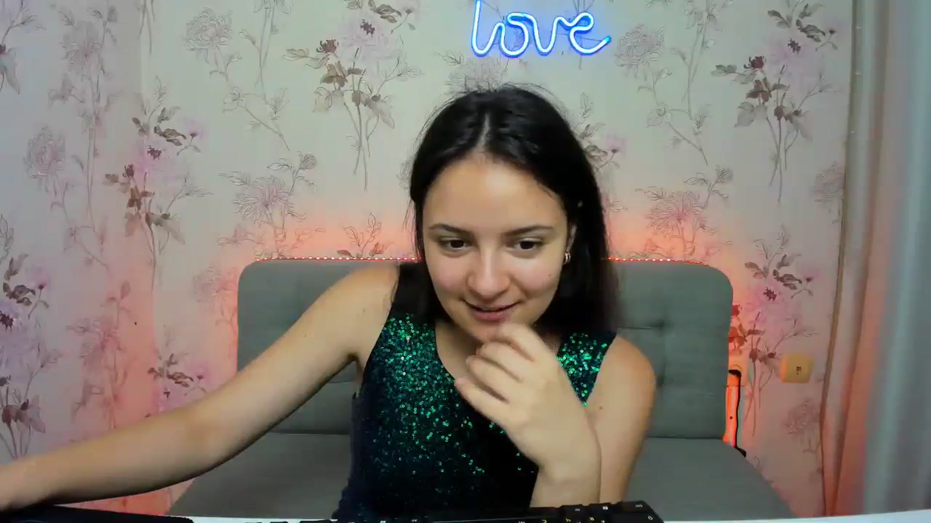 Gallery image thumbnail from DanaLore's myfreecams stream on, 07/23/2023, 13:17 image 8 of 20