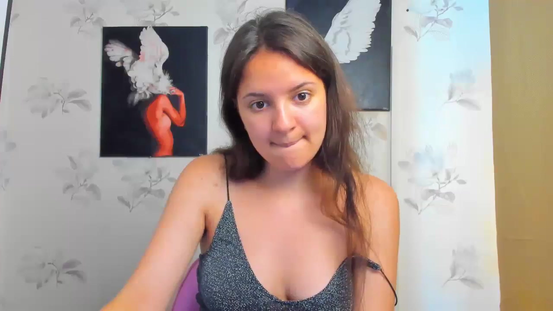 Gallery image thumbnail from DanaLore's myfreecams stream on, 07/24/2023, 16:14 image 4 of 20